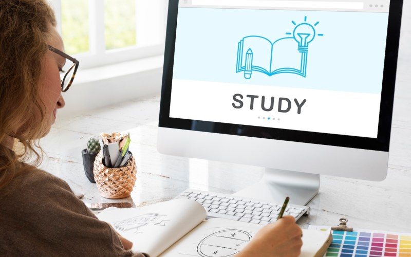 Be Creative E-learning Innovation Education Knowledge Concept